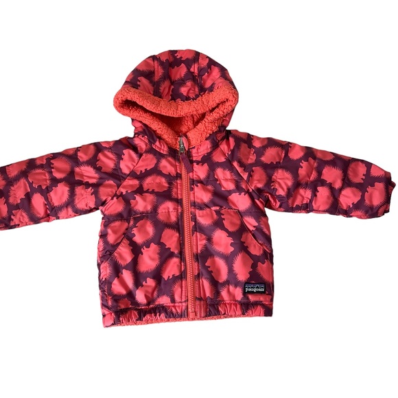 Patagonia 6 month reversible hedgehog snow/winter set - Picture 2 of 16